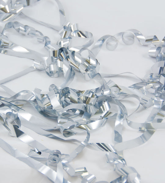 silver streamers confetti